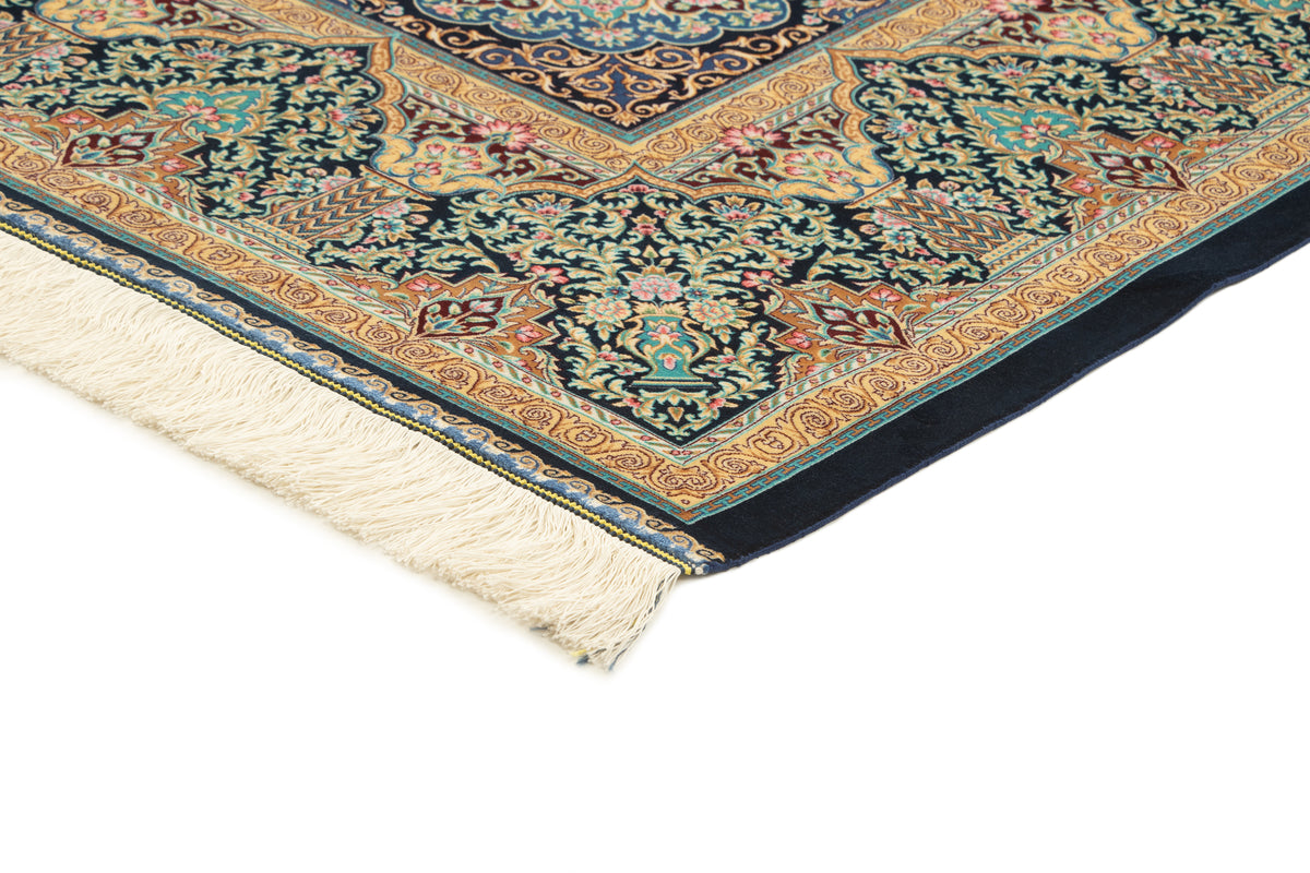 Rechteck Teppich Ghom Design in Dunkelblau von Hadorn™ - Lifestyle Image