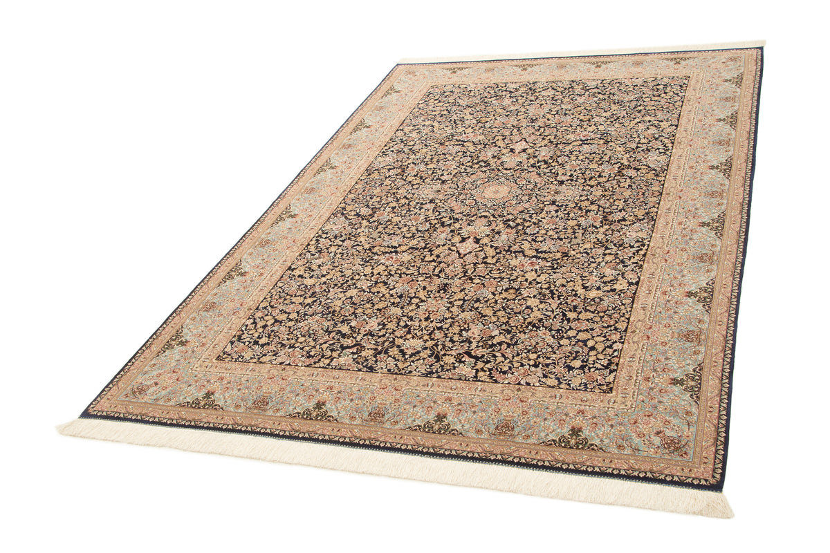 Rechteck Teppich Ghom Design in Lila von Hadorn™ - Lifestyle Image