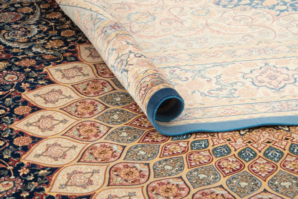 Rechteck Teppich Ghom Design in Blau von Hadorn™ - Lifestyle Image