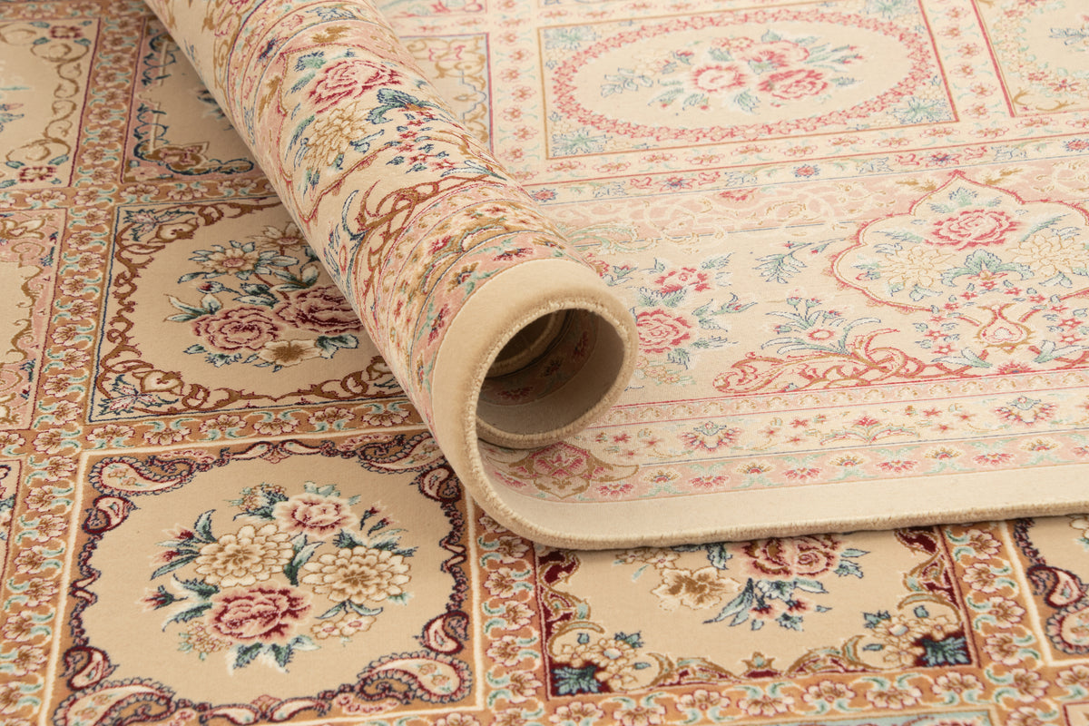 Rechteck Teppich Ghom Design in Rosa von Hadorn™ - Lifestyle Image