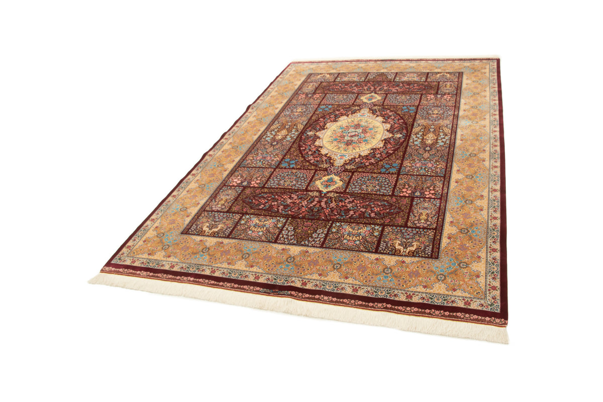 Rechteck Teppich Ghom Design in Rot von Hadorn™ - Lifestyle Image