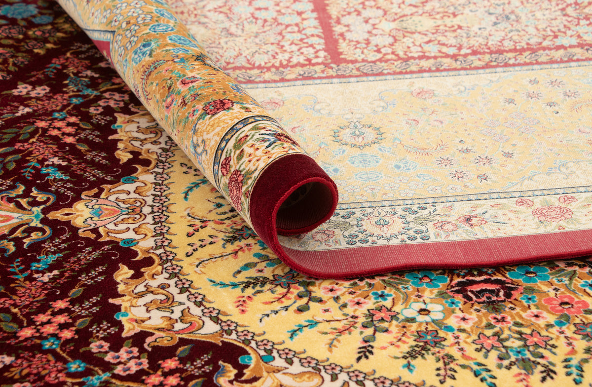 Rechteck Teppich Ghom Design in Rot von Hadorn™ - Lifestyle Image