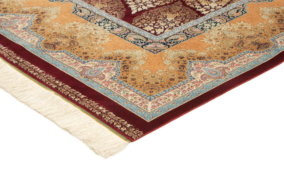 Rechteck Teppich Ghom Design in Burgund von Hadorn™ - Lifestyle Image