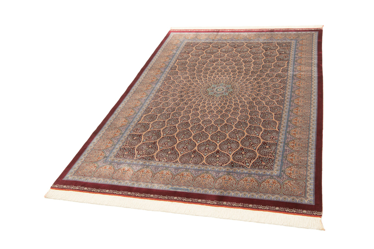 Rechteck Teppich Ghom Design in Rot von Hadorn™ - Lifestyle Image