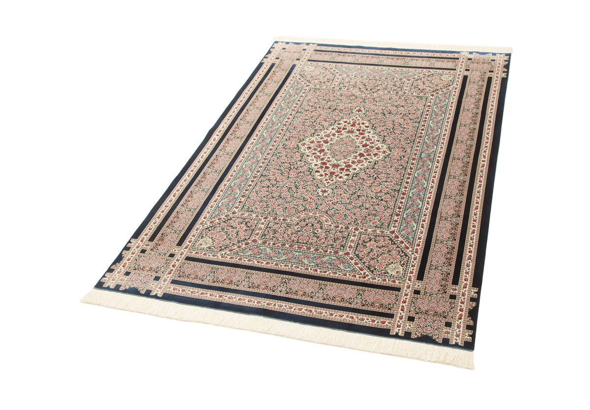 Rechteck Teppich Ghom Design in Rosa von Hadorn™ - Lifestyle Image