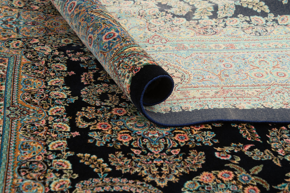 Rechteck Teppich Ghom Design in Schwarz  von Hadorn™ - Lifestyle Image