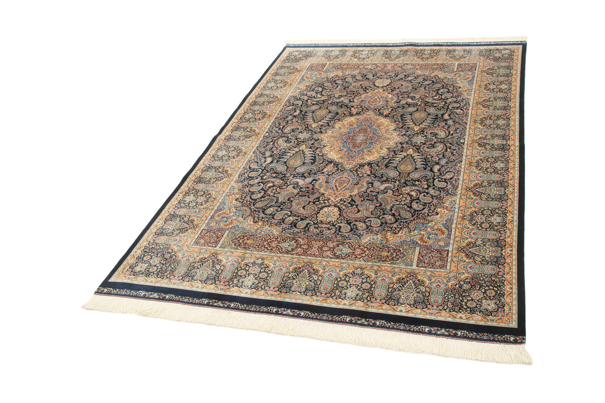 Rechteck Teppich Ghom Design in Beige von Hadorn™ - Lifestyle Image