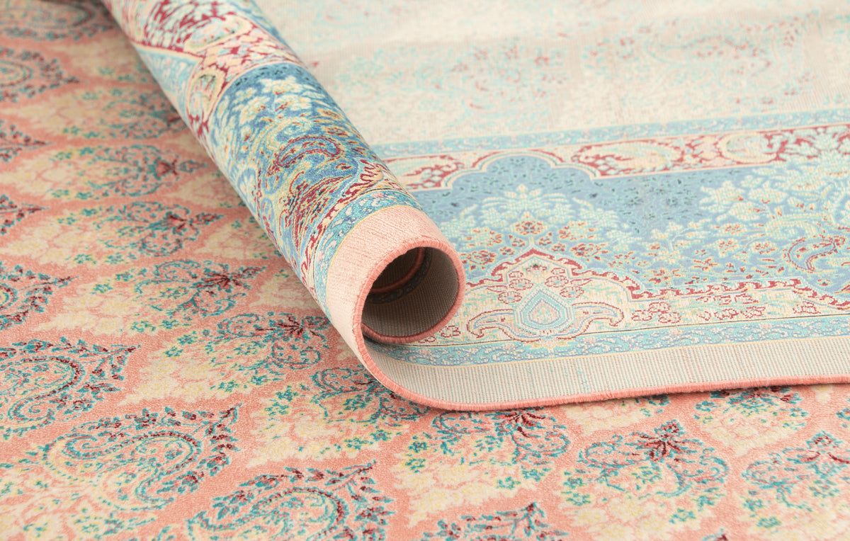 Rechteck Teppich Ghom Design in Rosa  von Hadorn™ - Lifestyle Image