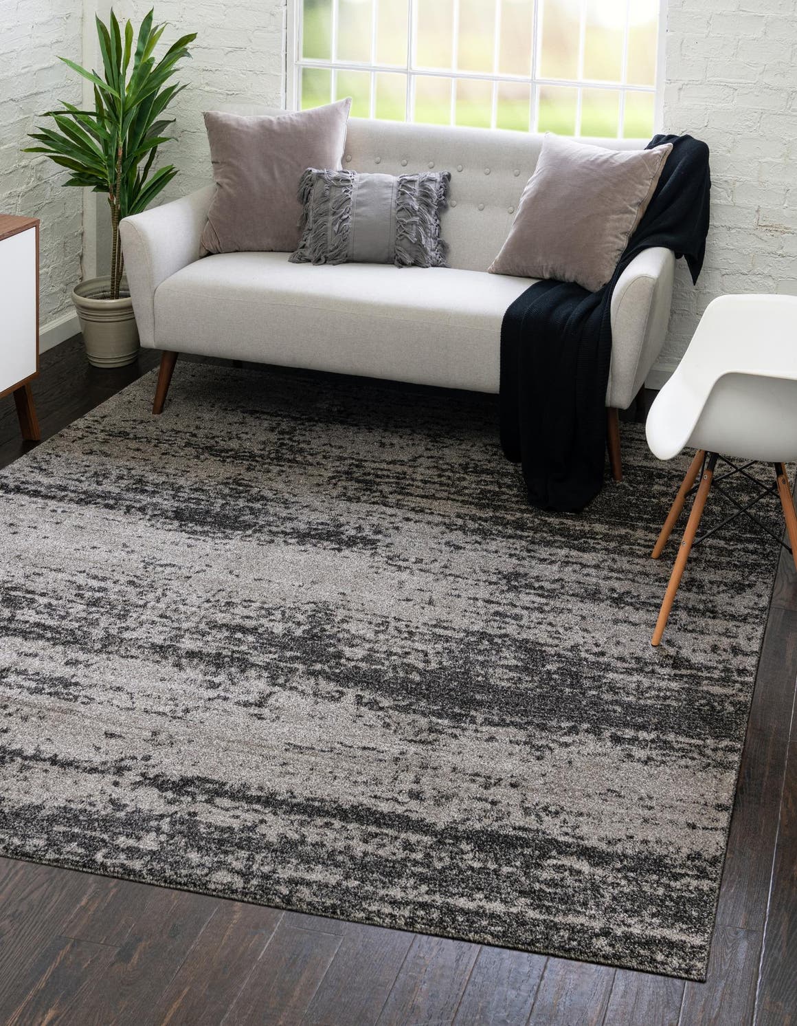 Quadratisch Teppich Loft in Dunkelgrau von Hadorn™ - Lifestyle Image