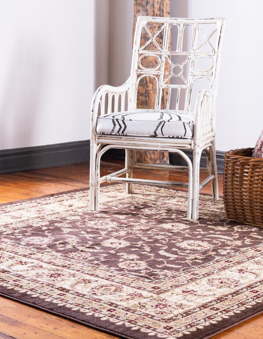 Quadratisch Teppich Classic Agra in Braun von Hadorn™ - Lifestyle Image