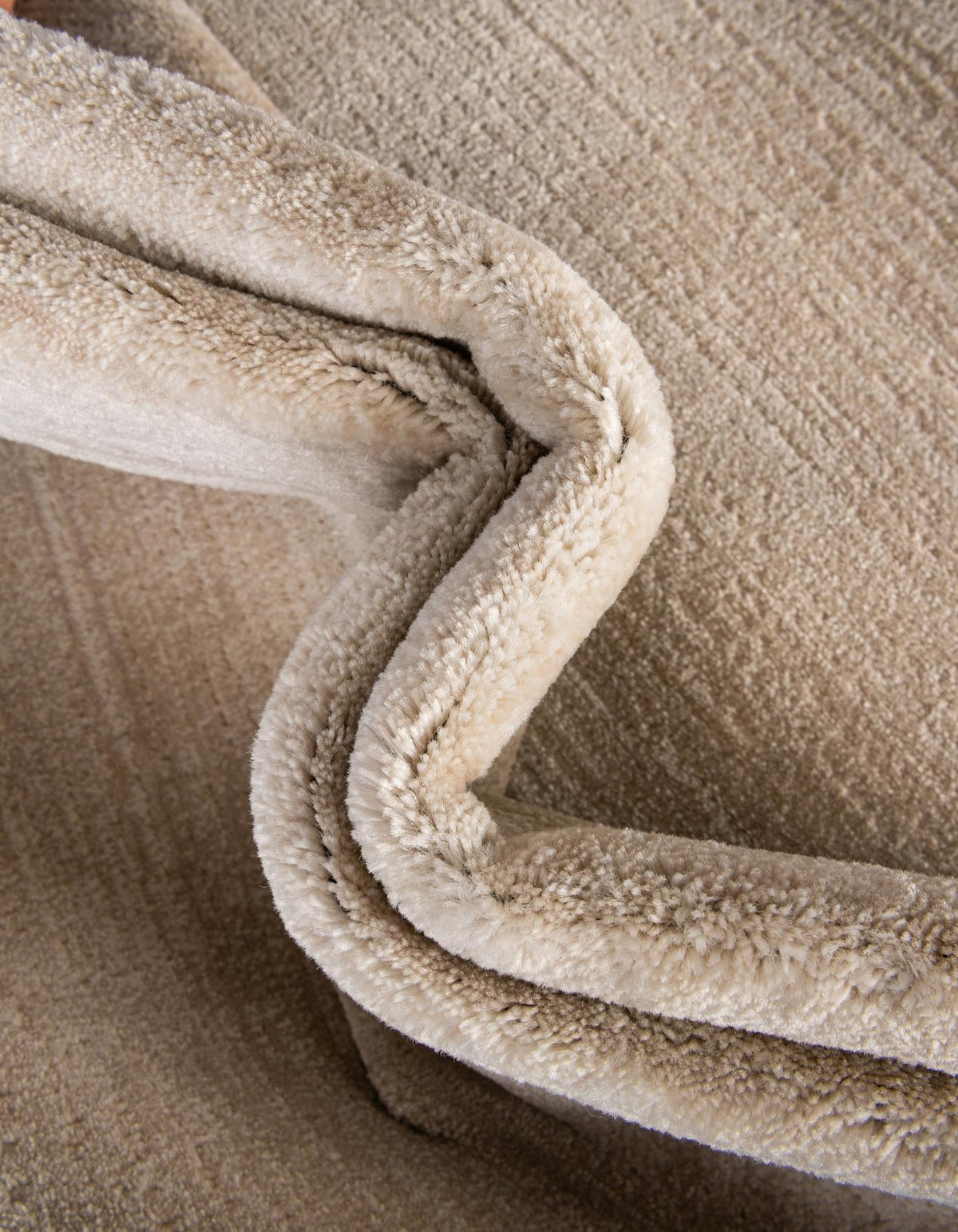 Rechteck Teppich Bellevue in Beige von Hadorn™ - Lifestyle Image
