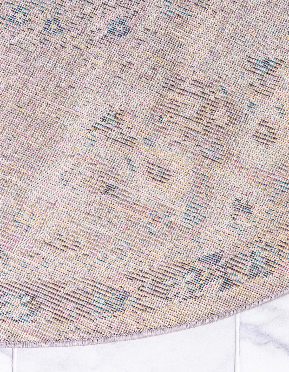 Rund Teppich Carrington in Grau von Hadorn™ - Lifestyle Image