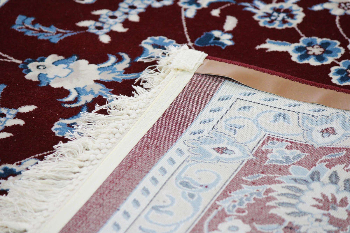 Rechteck Teppich Classical in Rot von Hadorn™ - Lifestyle Image