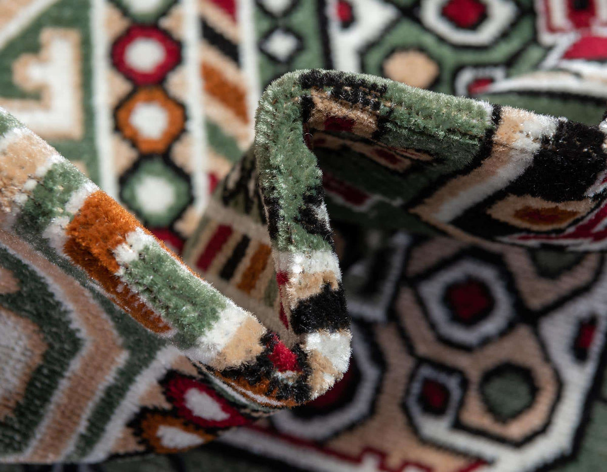 Rechteck Teppich Gharajeh in Grün von Hadorn™ - Lifestyle Image