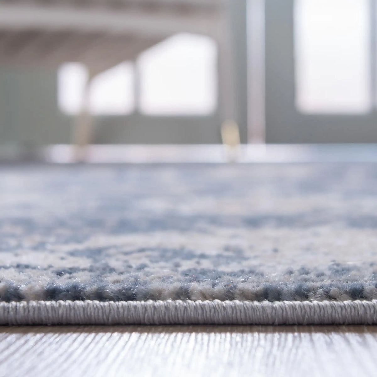 Rechteck Teppich Oregon in Blau von Hadorn™ - Lifestyle Image