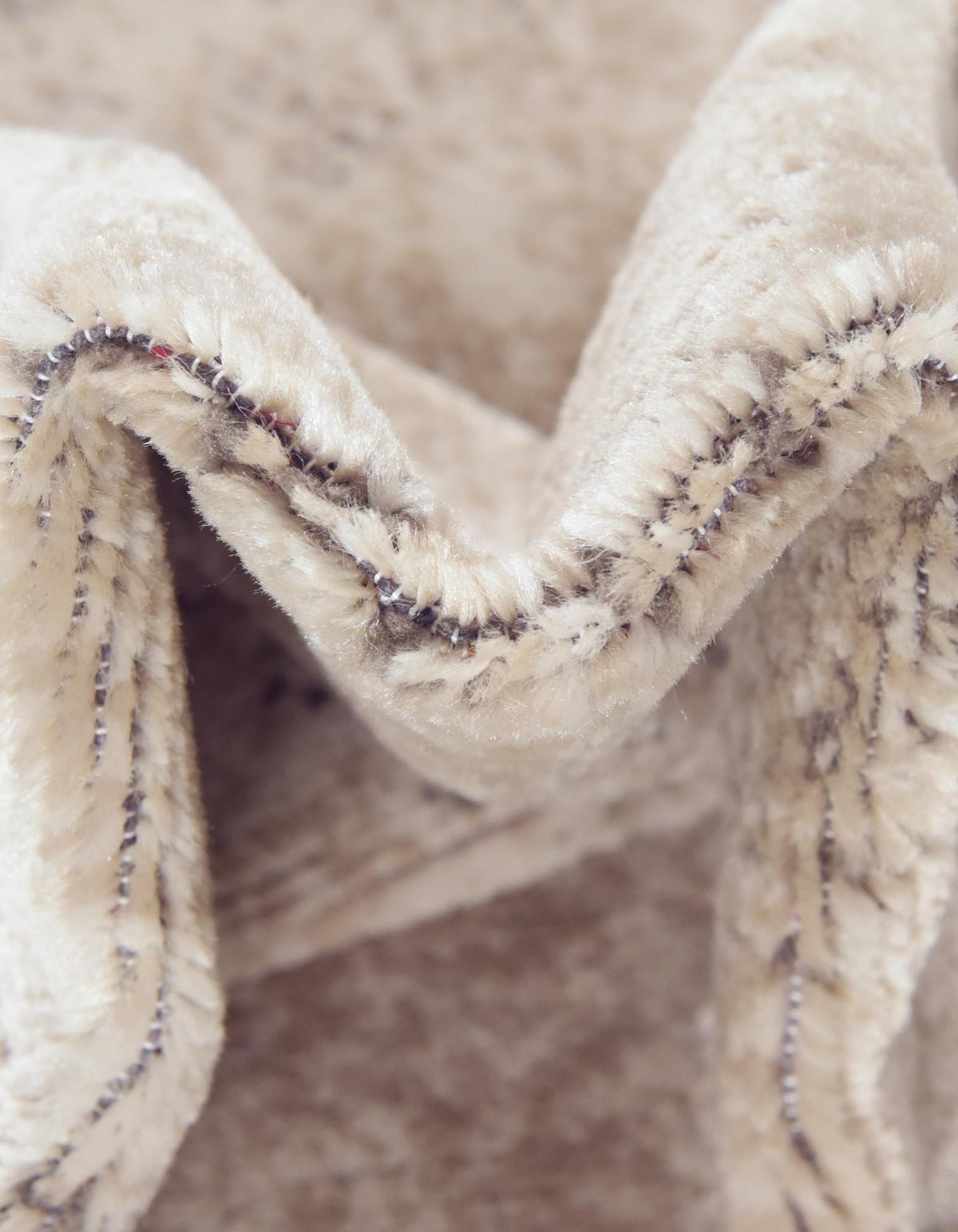 Rund Teppich Oregon in Beige von Hadorn™ - Lifestyle Image