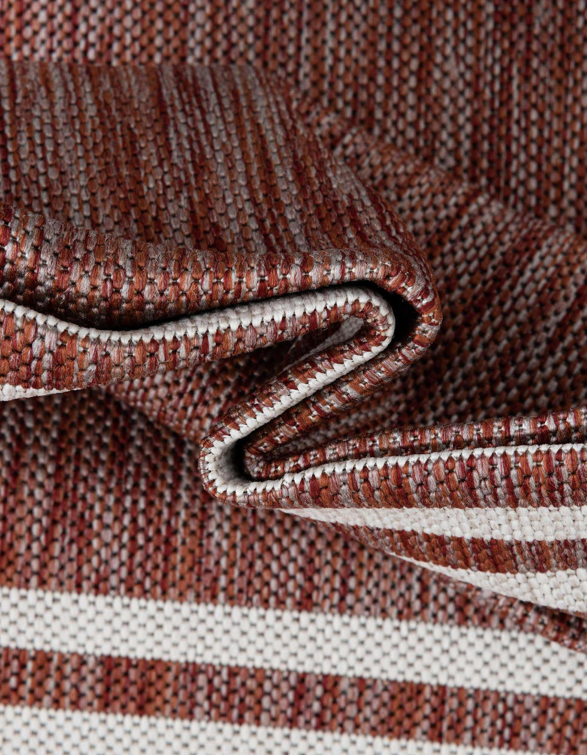 Quadratisch Outdoor Teppich Jill Zarin Outdoor in Rostrot von Hadorn™ - Lifestyle Image