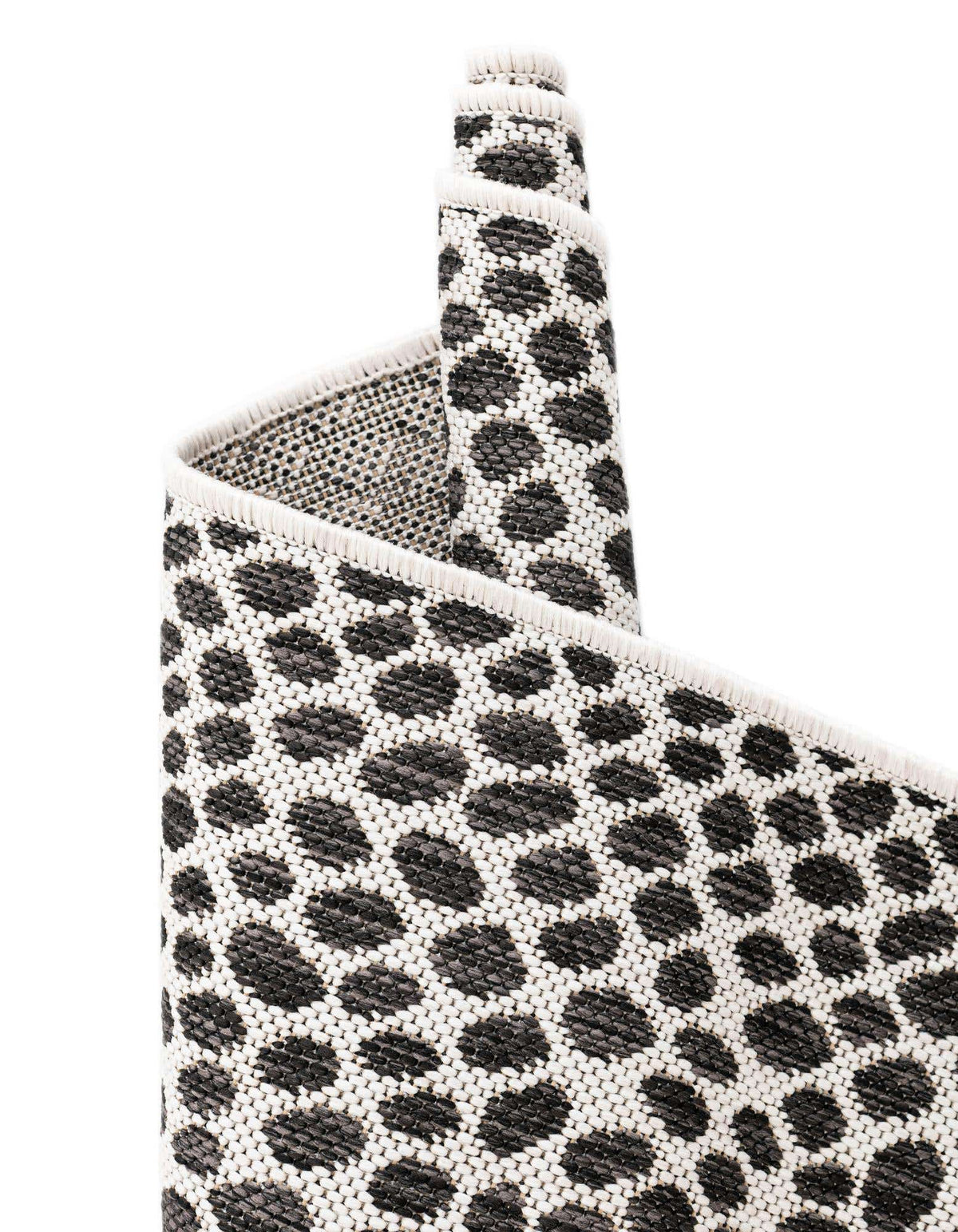 Quadratisch Outdoor Teppich Tulum Outdoor in Schwarz von Hadorn™ - Lifestyle Image