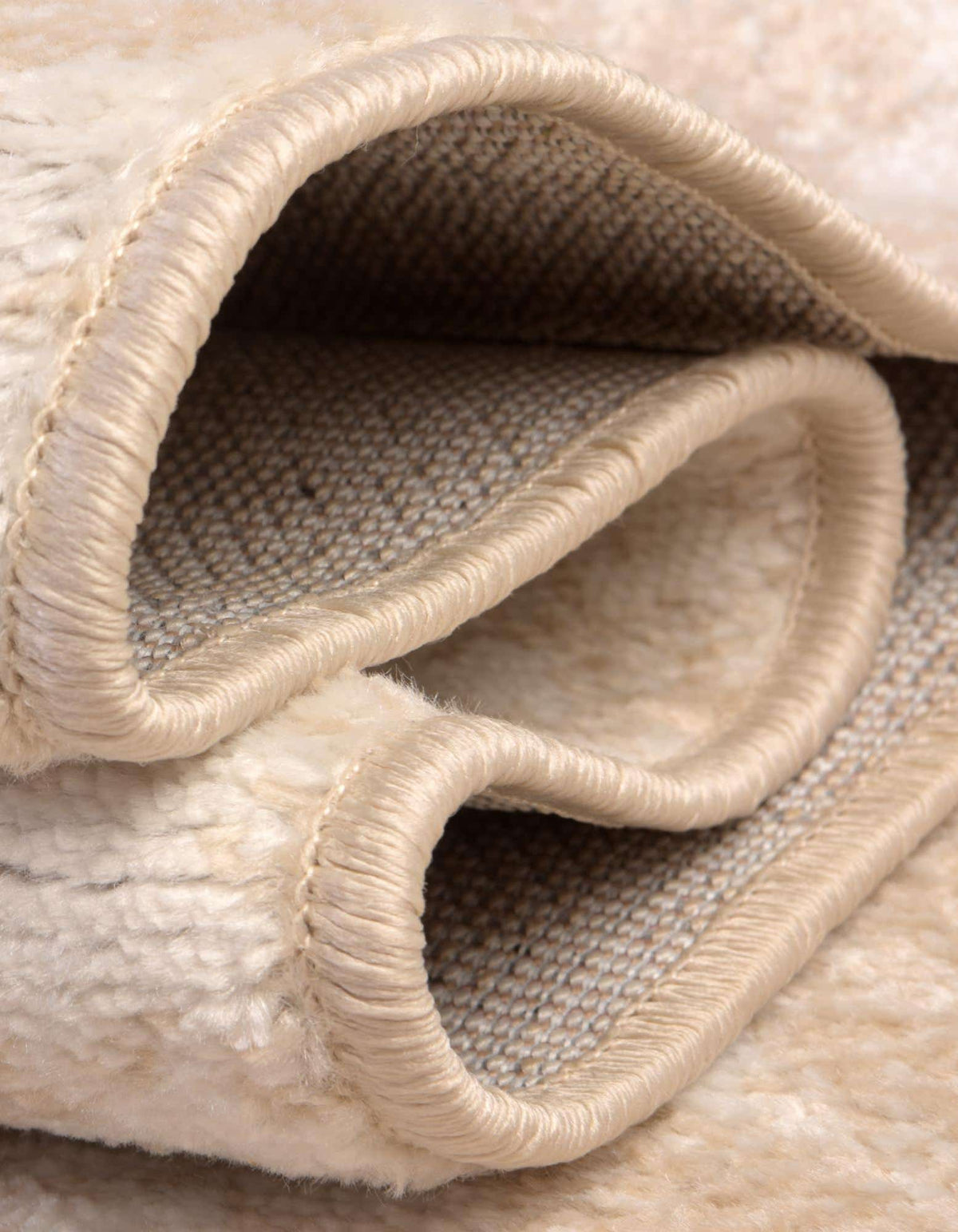 Rund Teppich Aurora in Sand von Hadorn™ - Lifestyle Image