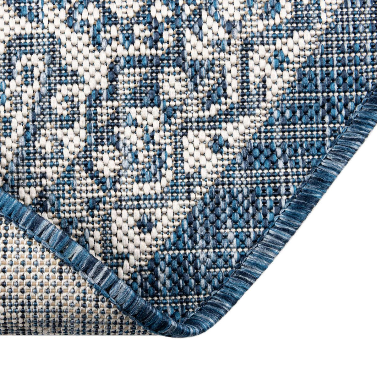 Rund Outdoor Teppich Tulum Outdoor in Blau von Hadorn™ - Lifestyle Image