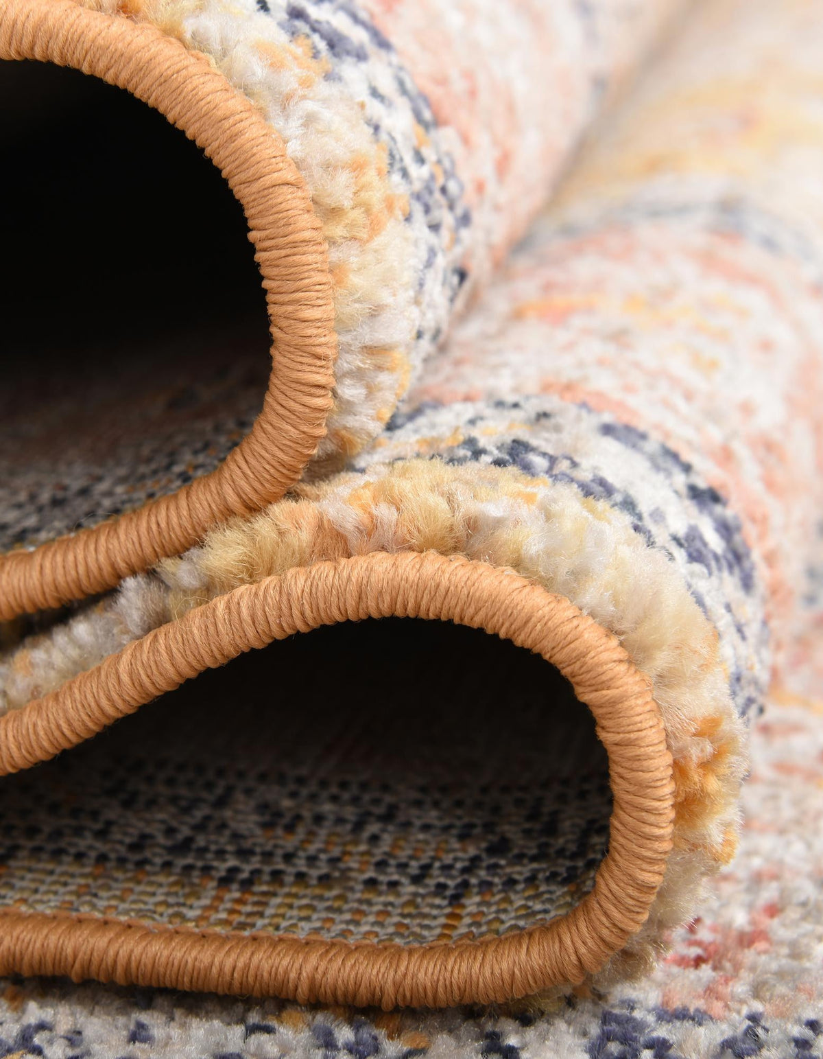Rund Teppich Lola in Gelb von Hadorn™ - Lifestyle Image