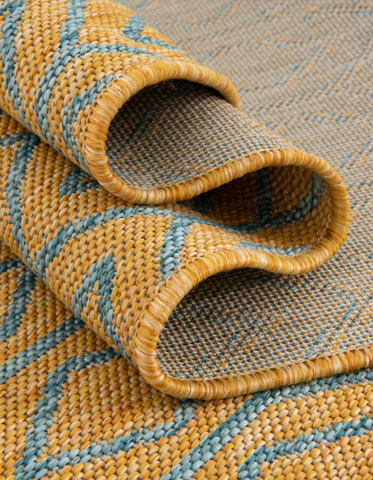 Rund Outdoor Teppich Jill Zarin Outdoor in Gelb von Hadorn™ - Lifestyle Image