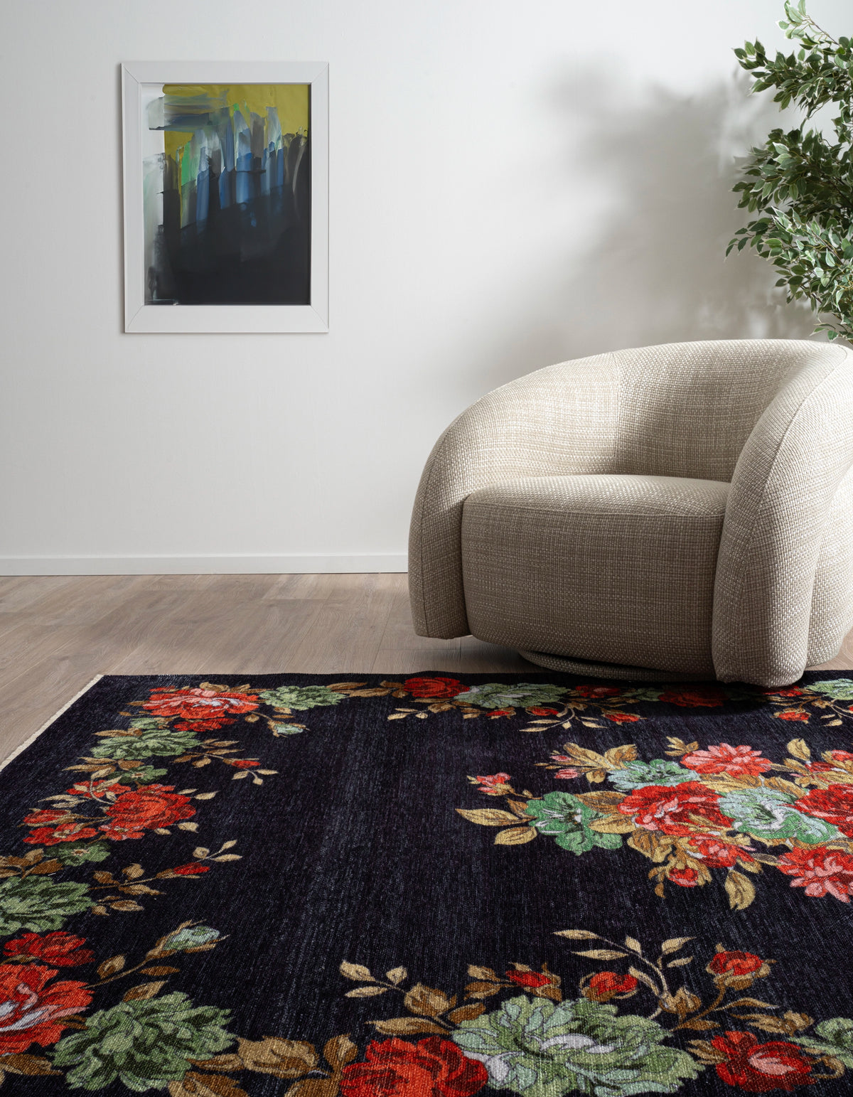 Rechteck Teppich Kriens Floret in Schwarz von Hadorn™ - Lifestyle Image