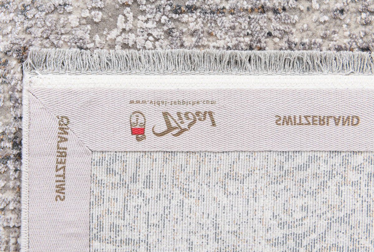 Läufer Luxus Teppich Basel in Grau von Hadorn™ - Lifestyle Image