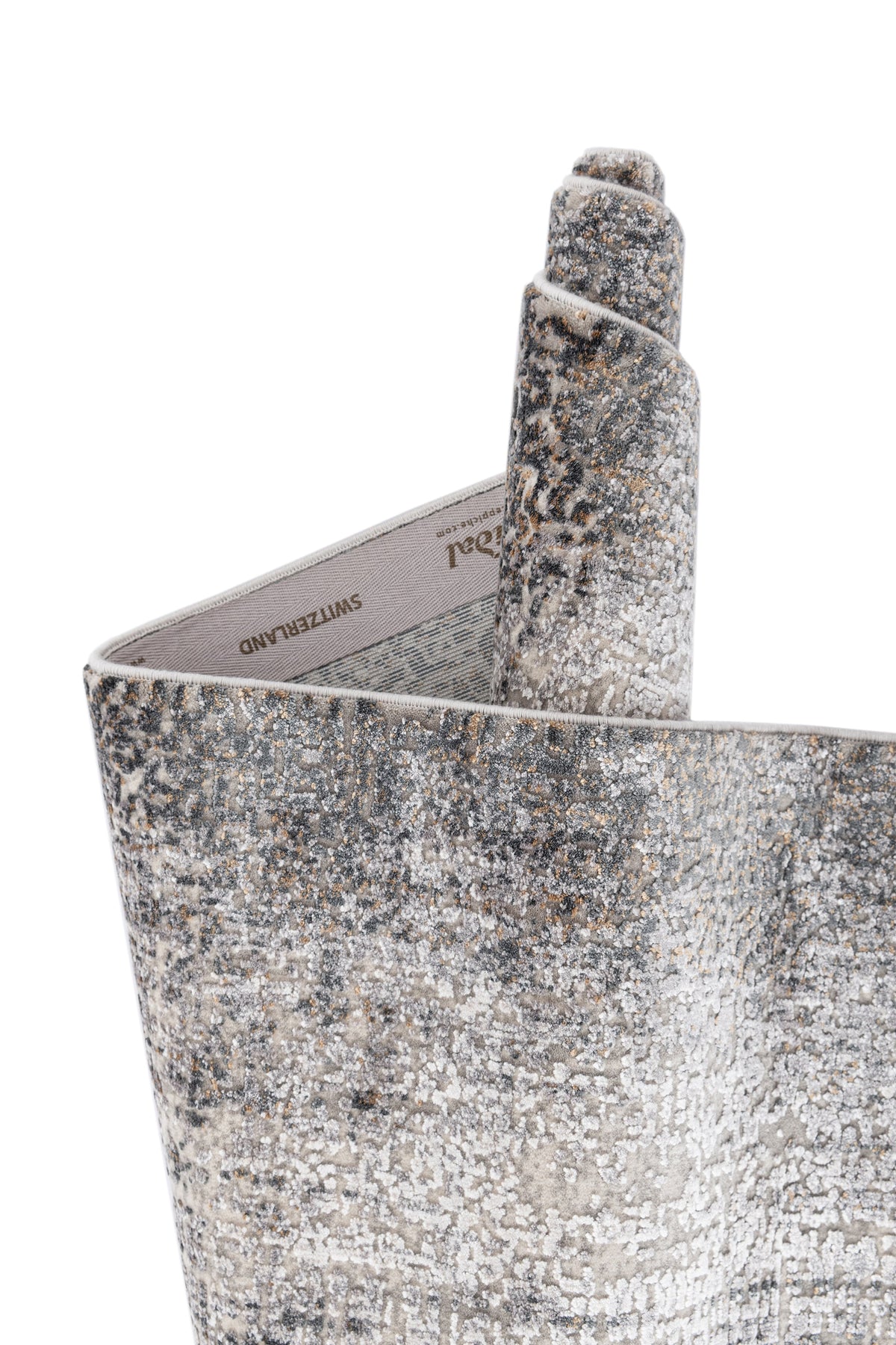 Läufer Luxus Teppich Basel in Grau von Hadorn™ - Lifestyle Image