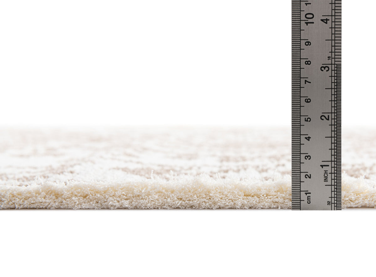 Rechteck Teppich St. Gallen Folklore in Weiss von Hadorn™ - Lifestyle Image