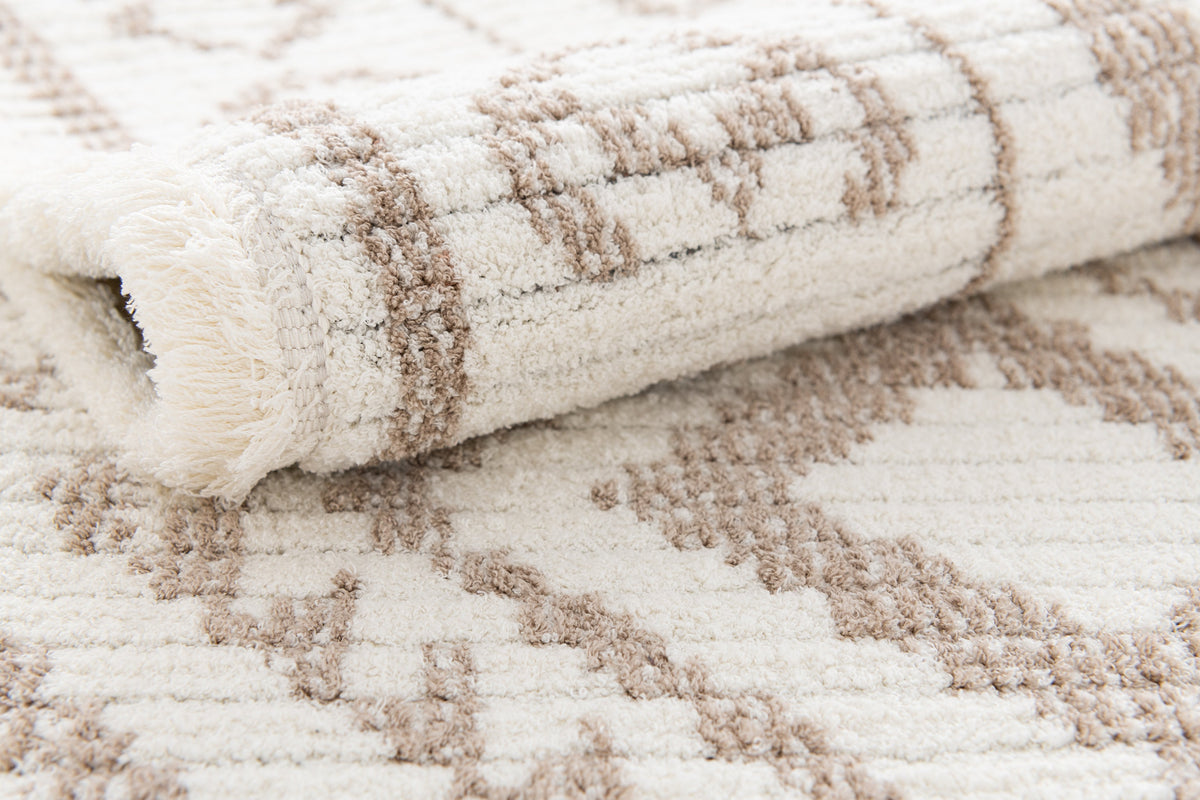 Rechteck Teppich St. Gallen Folklore in Weiss von Hadorn™ - Lifestyle Image