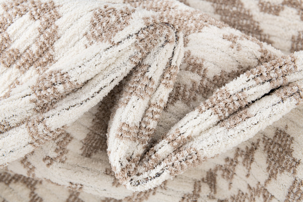 Rechteck Teppich St. Gallen Folklore in Weiss von Hadorn™ - Lifestyle Image