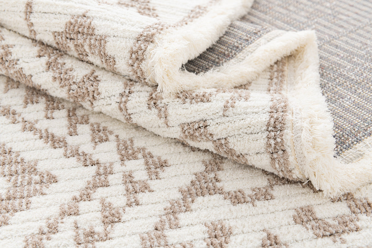 Rechteck Teppich St. Gallen Folklore in Weiss von Hadorn™ - Lifestyle Image