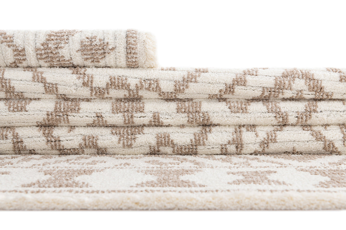 Rechteck Teppich St. Gallen Folklore in Weiss von Hadorn™ - Lifestyle Image