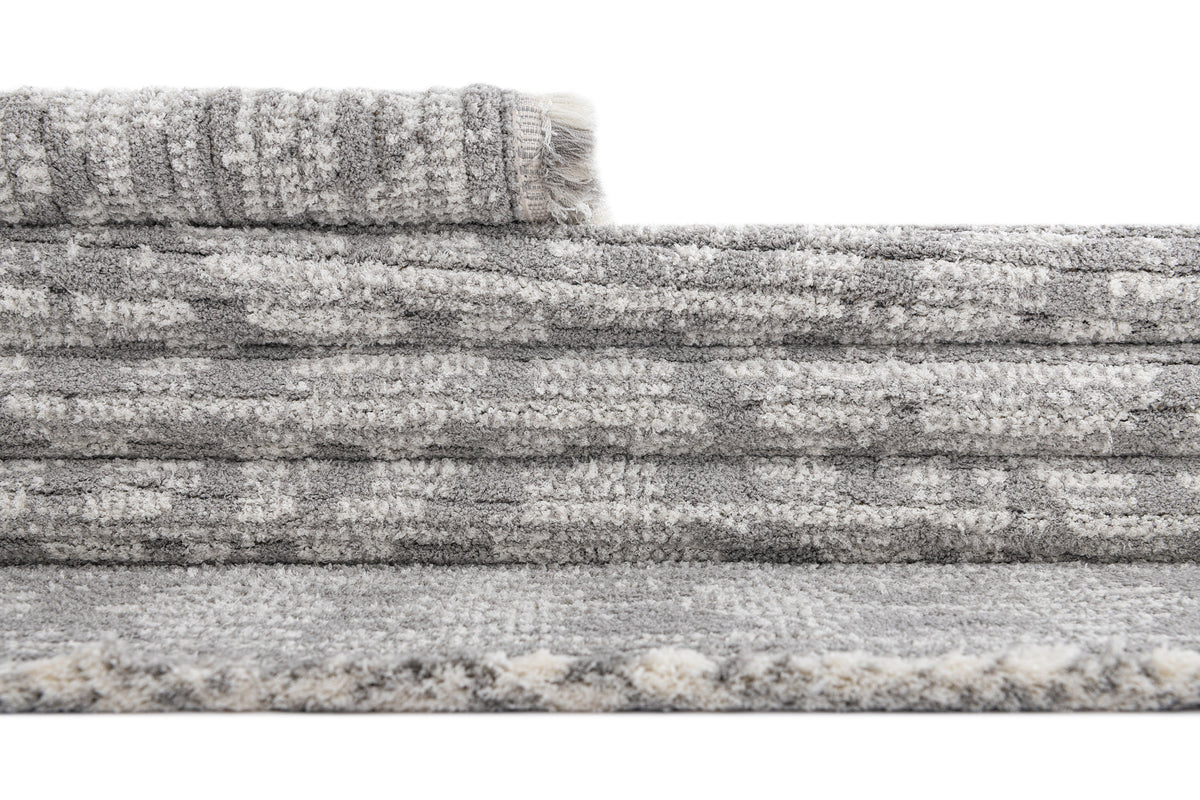 Rechteck Teppich St. Gallen Folklore in Grau von Hadorn™ - Lifestyle Image