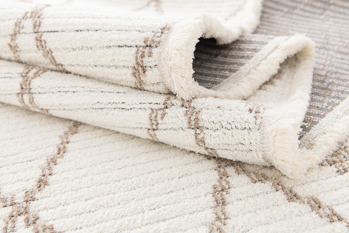 Rechteck Teppich St. Gallen Folklore in Weiss von Hadorn™ - Lifestyle Image