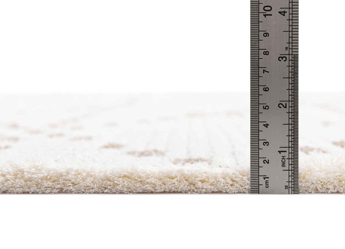 Rechteck Teppich St. Gallen Folklore in Weiss von Hadorn™ - Lifestyle Image