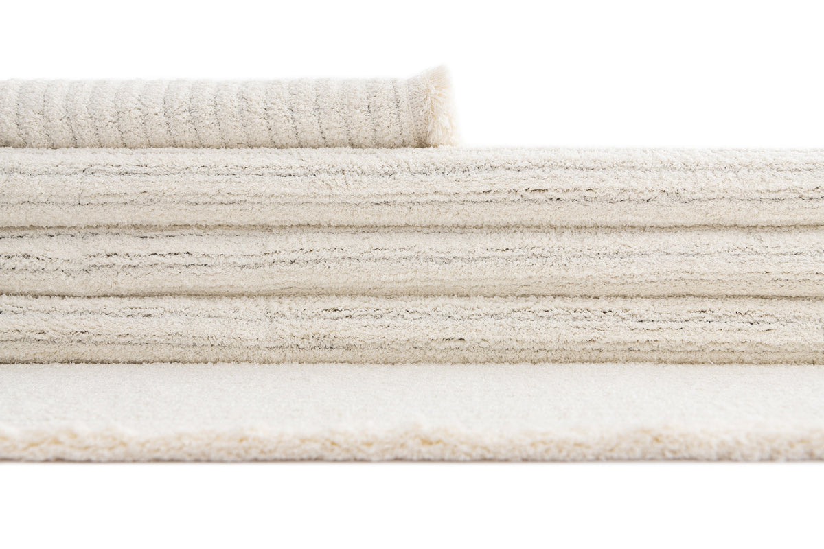 Rechteck Teppich St. Gallen Folklore in Weiss von Hadorn™ - Lifestyle Image