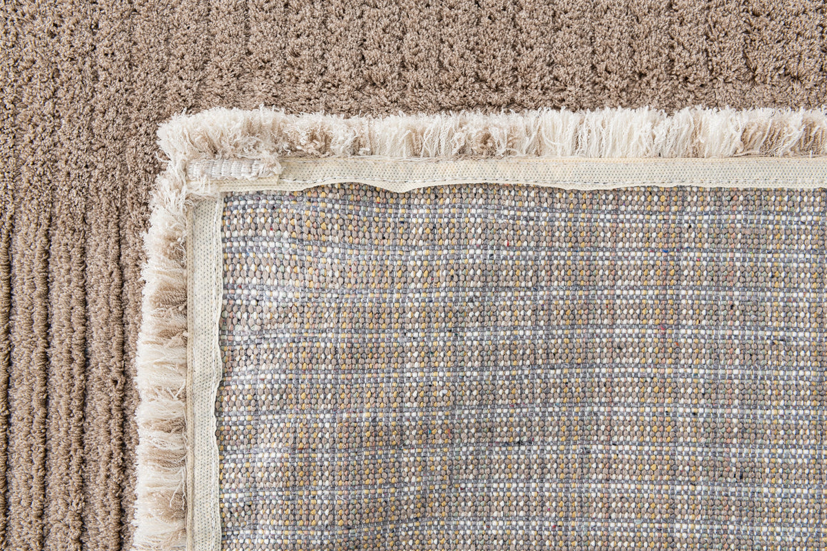 Rechteck Teppich St. Gallen Solid in Braun von Hadorn™ - Lifestyle Image