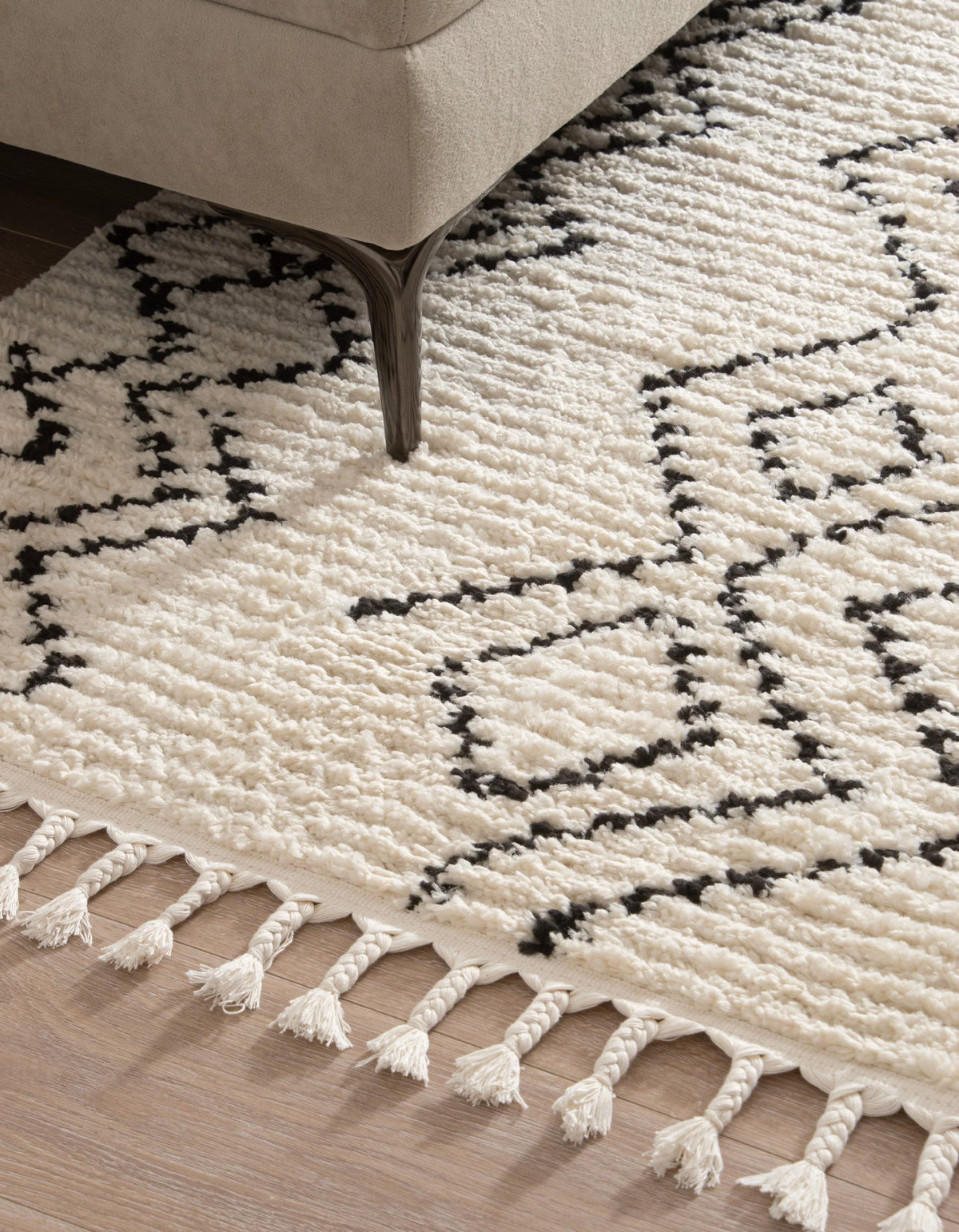 Rechteck Teppich Frauenfeld Classic in Beige von Hadorn™ - Lifestyle Image