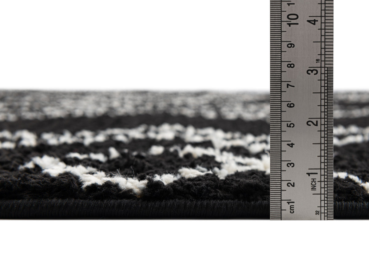Läufer Teppich Frauenfeld Classic in Schwarz von Hadorn™ - Lifestyle Image
