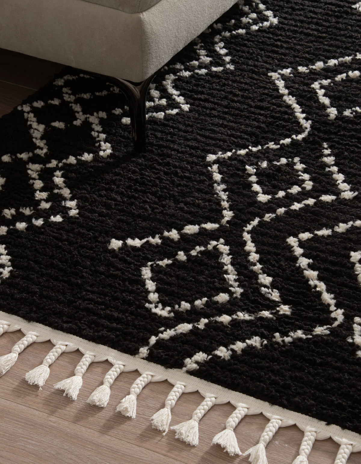 Läufer Teppich Frauenfeld Classic in Schwarz von Hadorn™ - Lifestyle Image