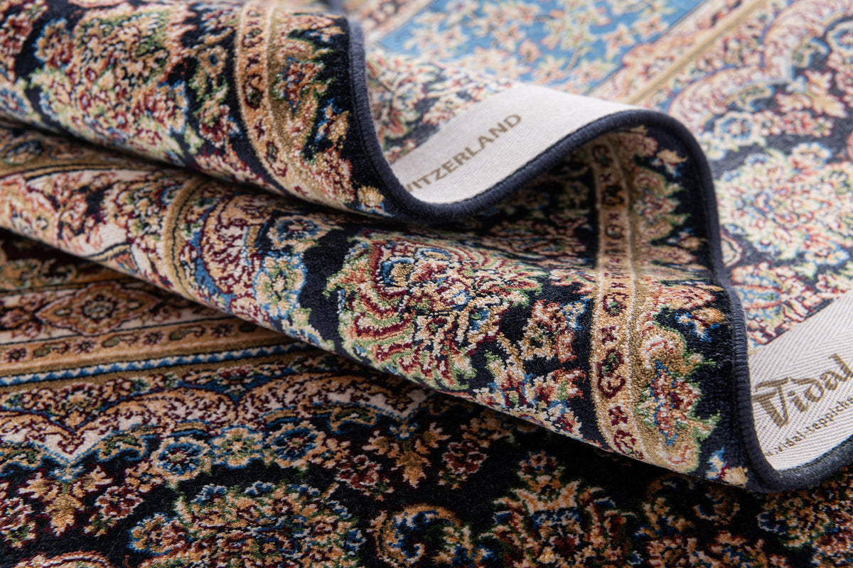 Läufer Luxus Teppich Glarus in Dunkelblau von Hadorn™ - Lifestyle Image