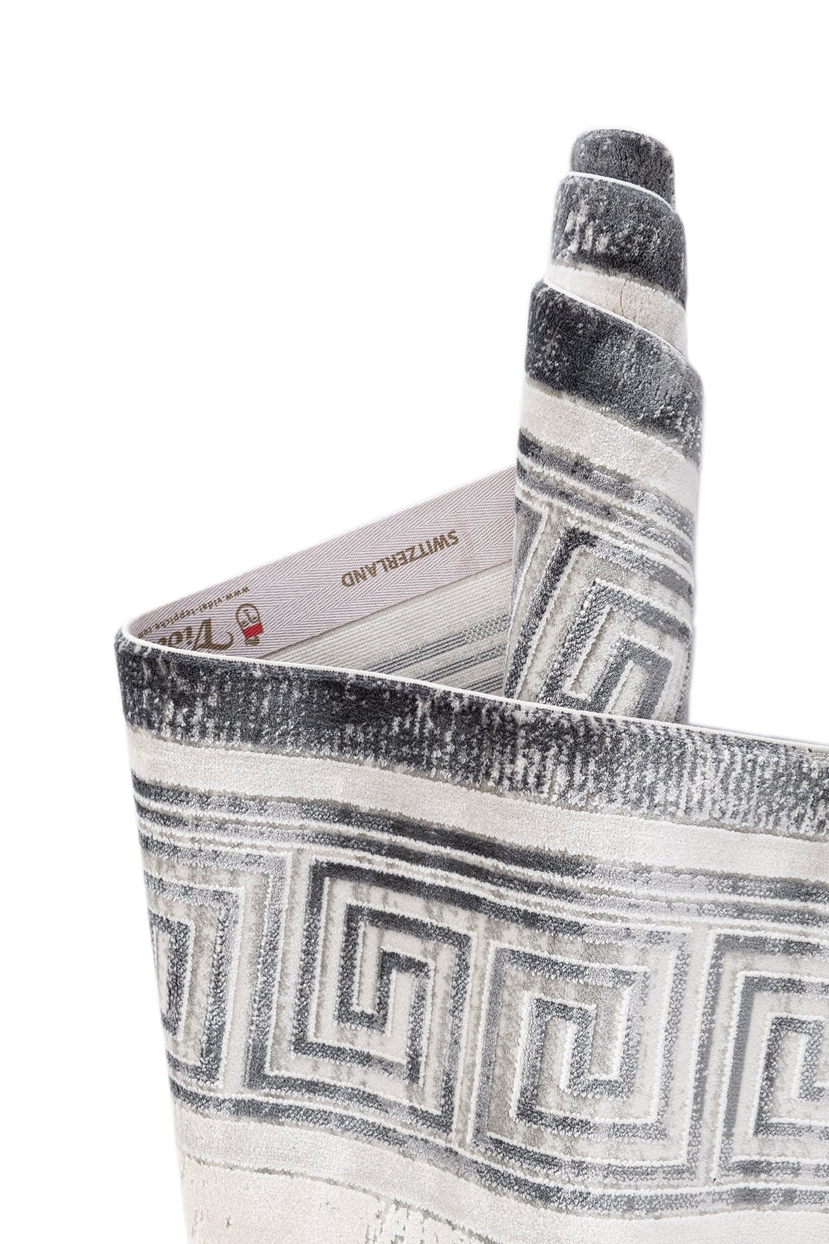 Rechteck Luxus Teppich Montreux in Hellgrau von Hadorn™ - Lifestyle Image