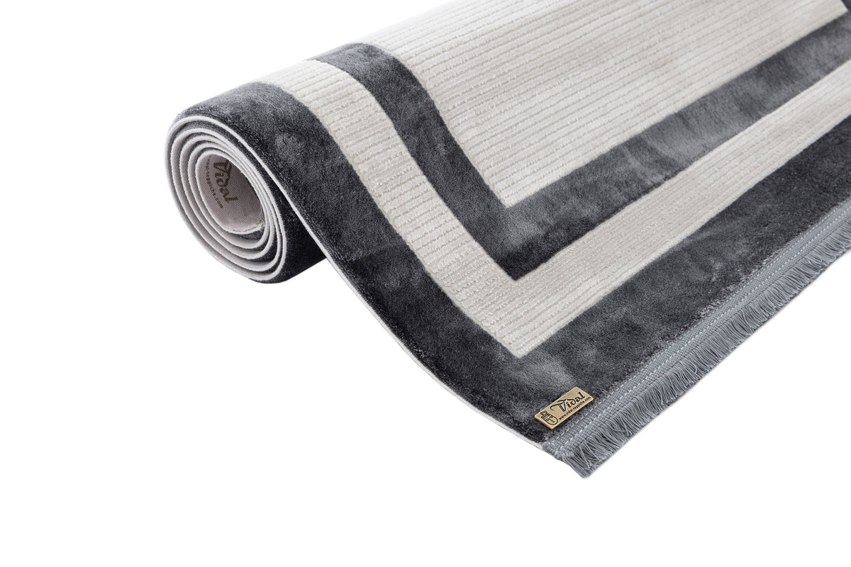Rechteck Luxus Teppich Chiasso in Hellgrau von Hadorn™ - Lifestyle Image