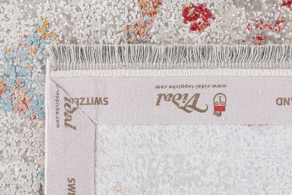 Läufer Luxus Teppich Basel in Grau von Hadorn™ - Lifestyle Image