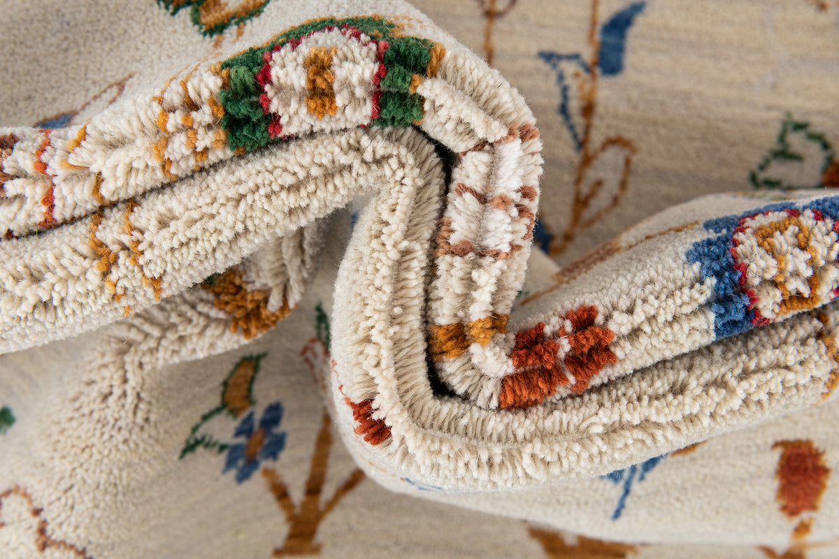 Quadratisch Teppich Emmen in Beige von Hadorn™ - Lifestyle Image