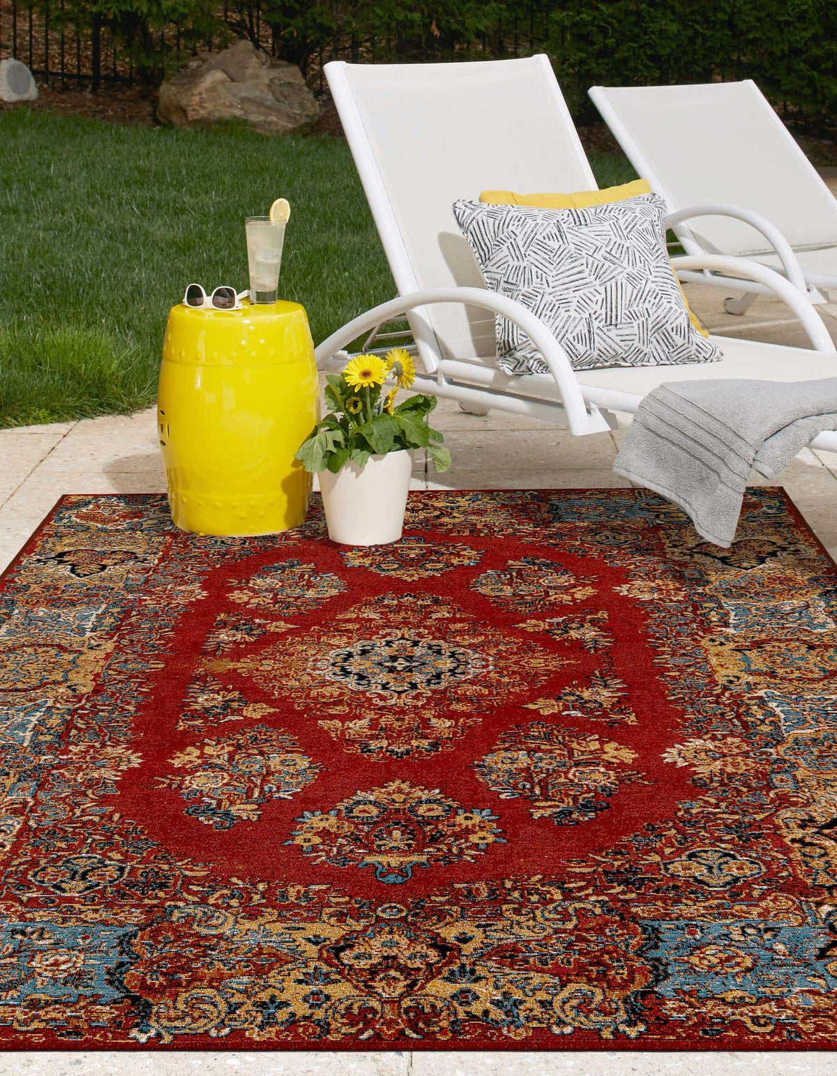 Outdoor Traditional