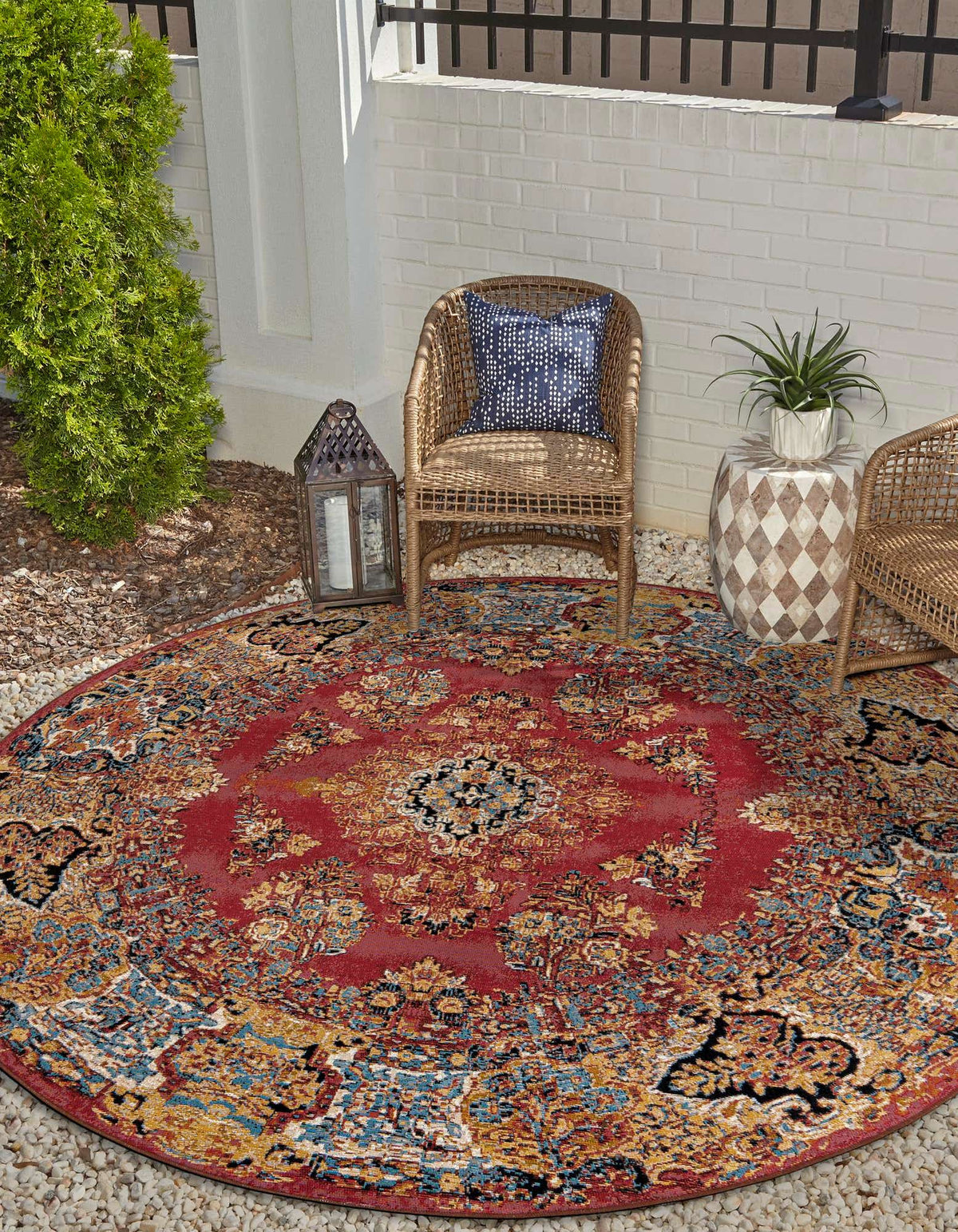 Outdoor Traditional