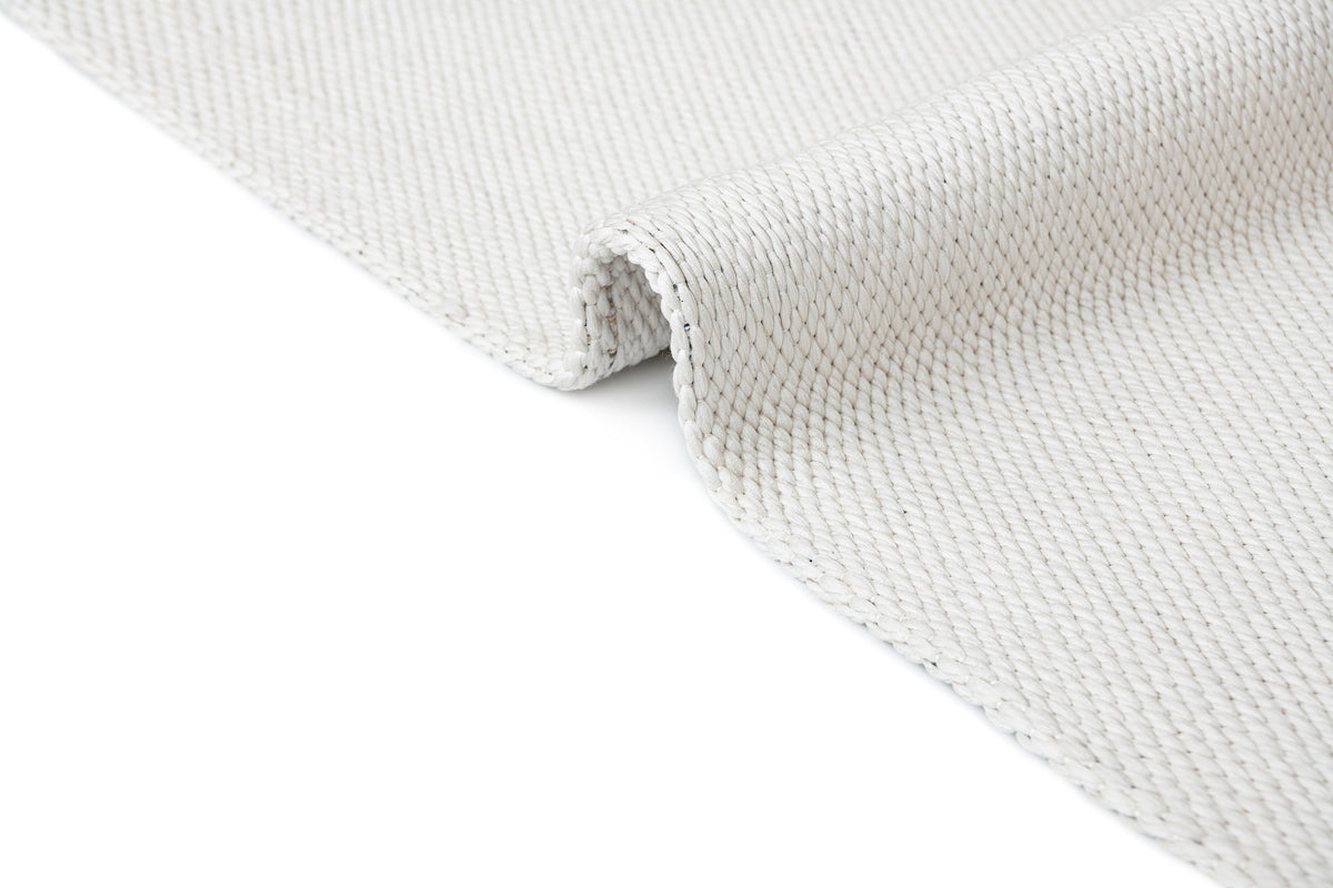 Läufer Teppich Juniper Solid in Weiss von Hadorn™ - Lifestyle Image
